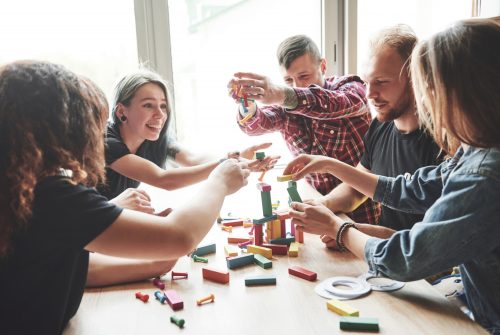 Spezieller Spieleabend für Familien