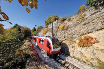 © Chemin de fer Nyon – St-Cergue – Morez (NStCM)_Nyon - RELAISCOM