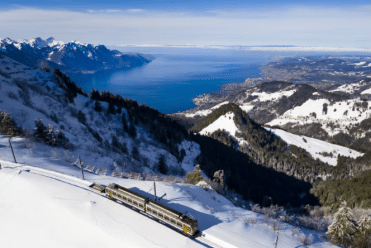Les Rochers-de-Naye, 2042 m ü. M., erreichbar mit der Zahnradbahn von Montreux am Ufer des Genfer Sees.
